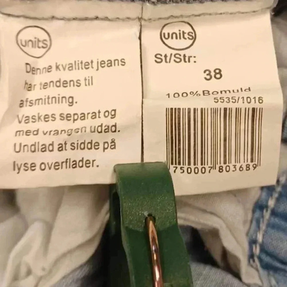 Units  Capri Jumpsuit Size 38/Medium - Picture 8 of 10